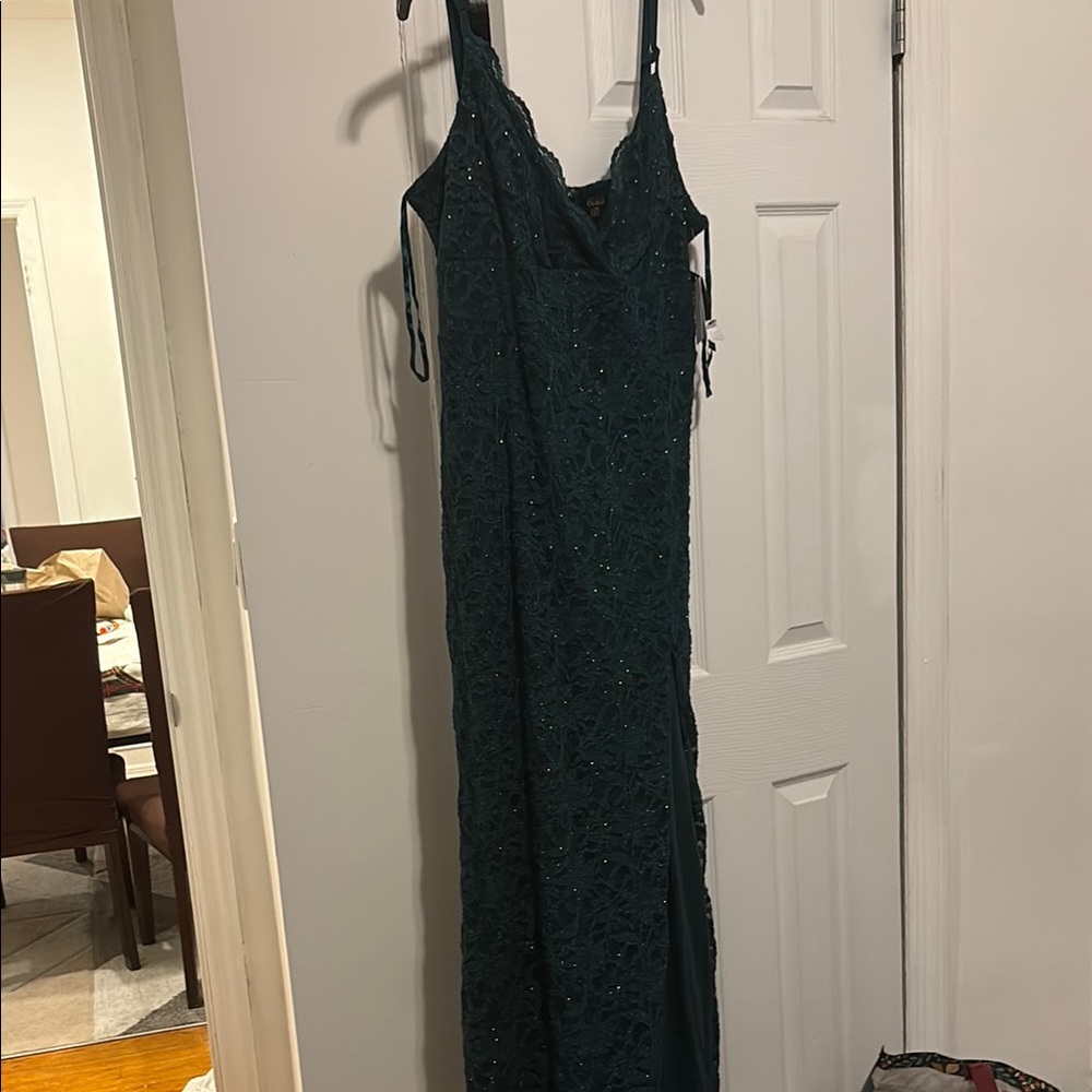 Elegant Green Lace Dress